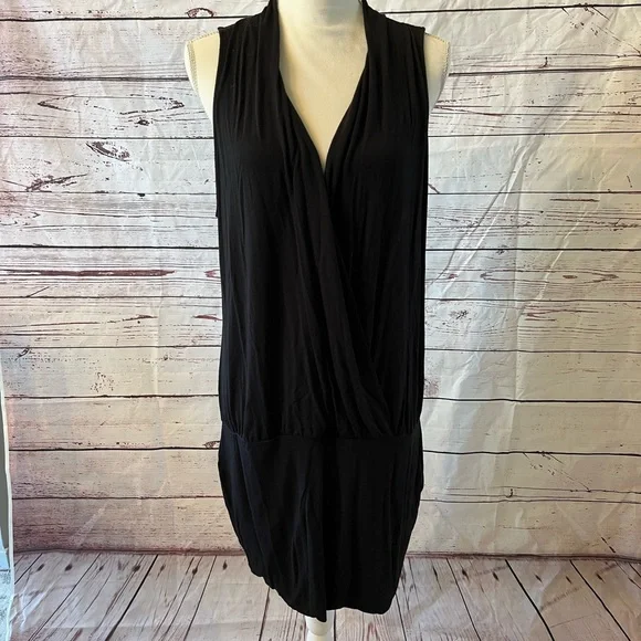 VENUS plunging v neck black dress size 12